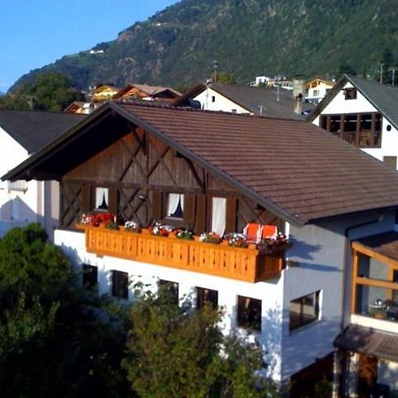 Ferienwohnungen Schweitzer Parcines Luaran gambar