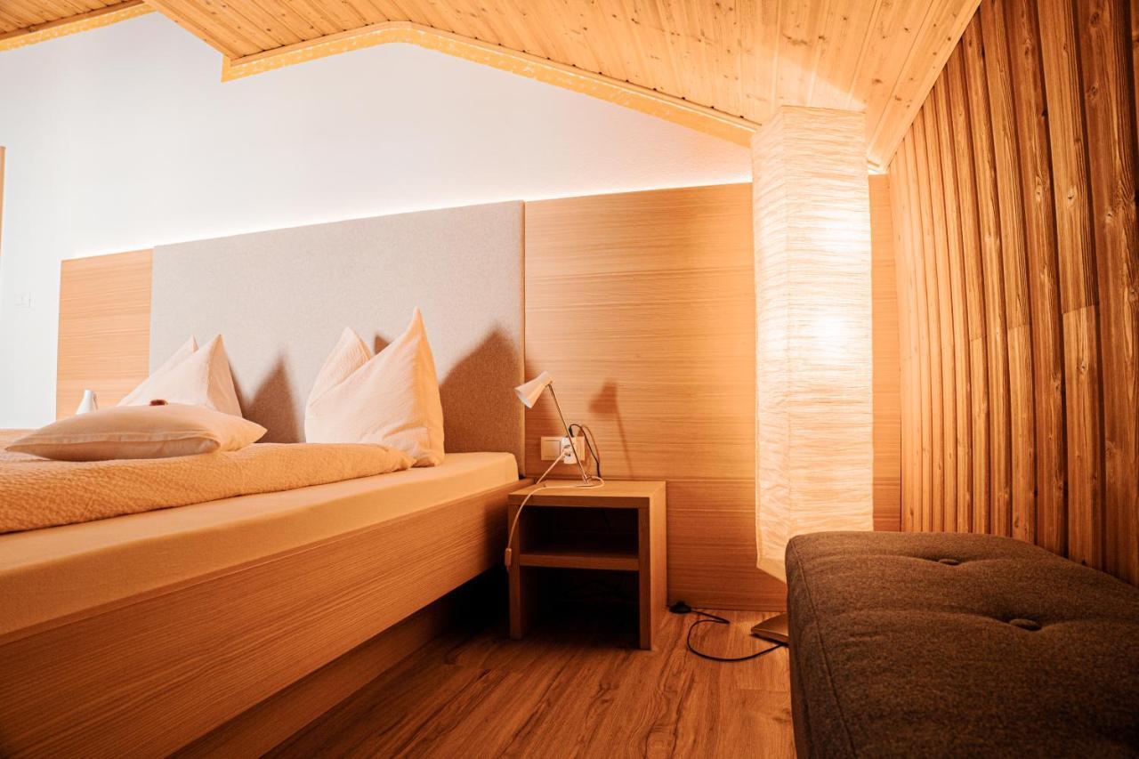 Ferienwohnungen Schweitzer Parcines Luaran gambar