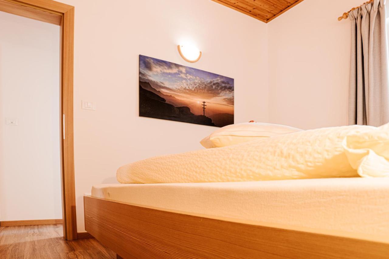 Ferienwohnungen Schweitzer Parcines Luaran gambar